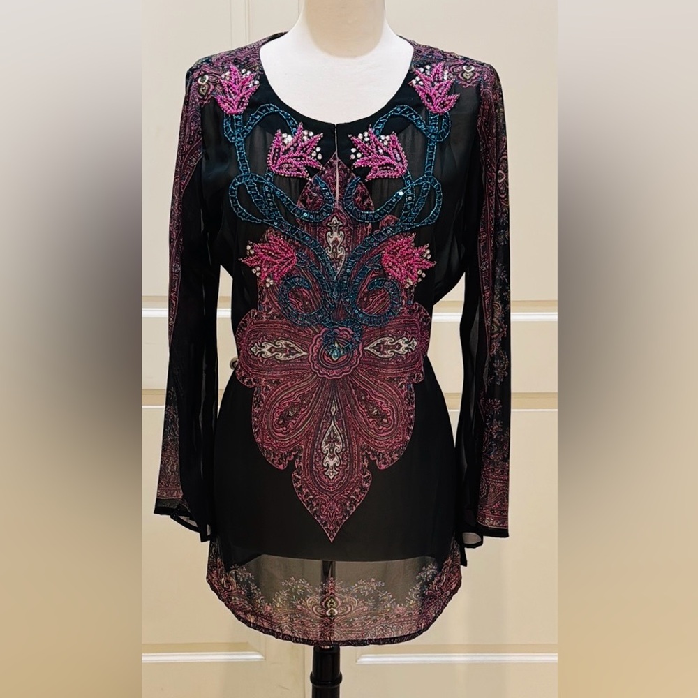 Blissitude ladies beaded top size large (no size tag) price is firm